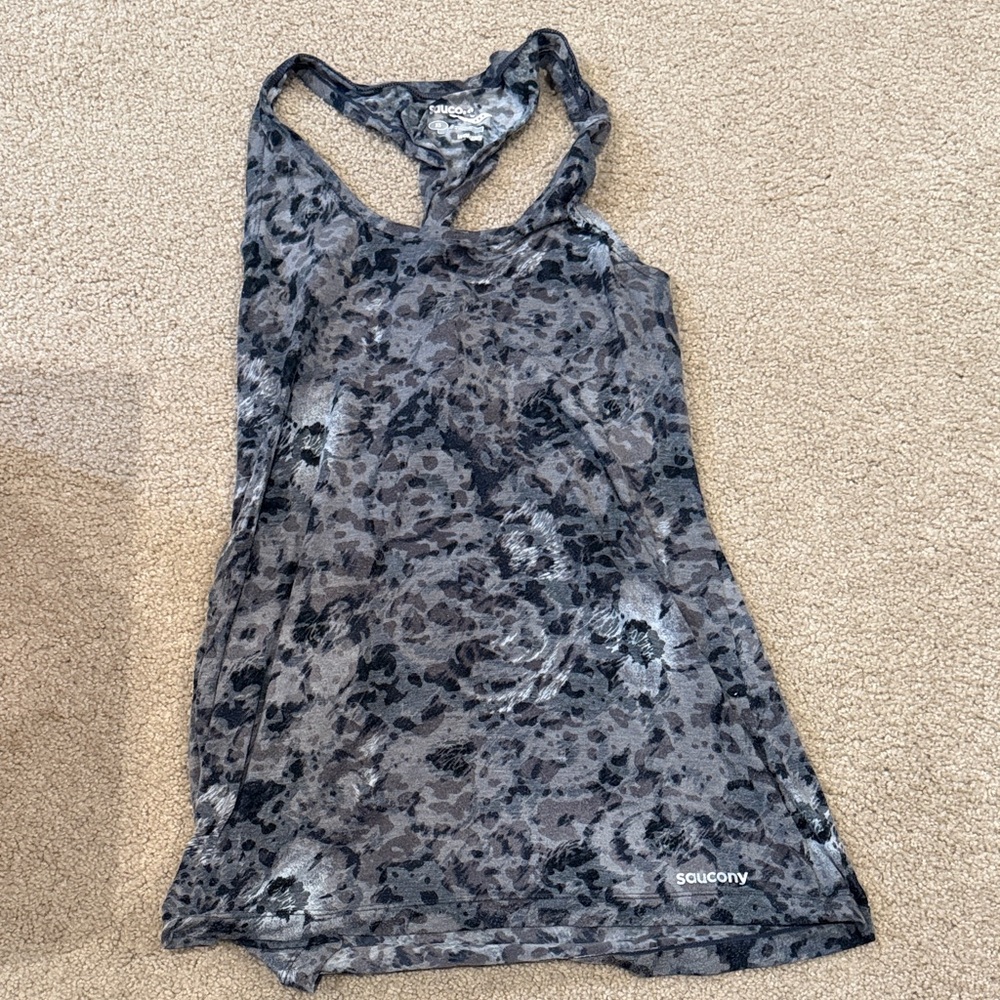 Saucony Women's Black and Gray Patterned Tank Top